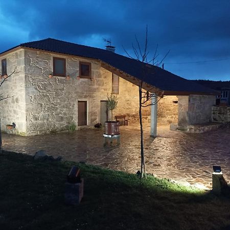 Albergue Aldea Da Pedreira Teo Luaran gambar
